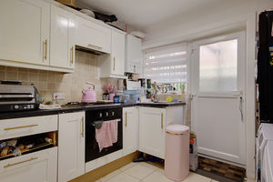 Kitchen- click for photo gallery
